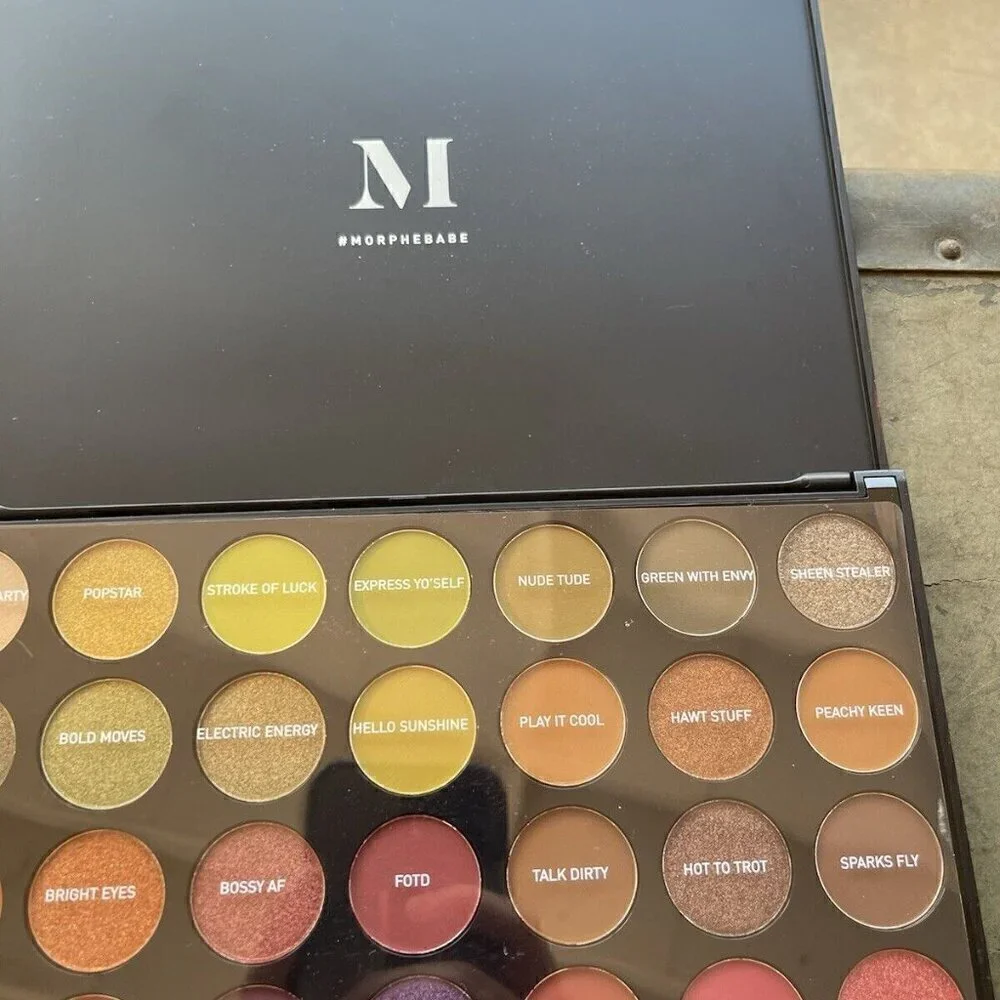 Morphe 35M BOSS MOOD Artristry Palette Black Large Palette 11 inches